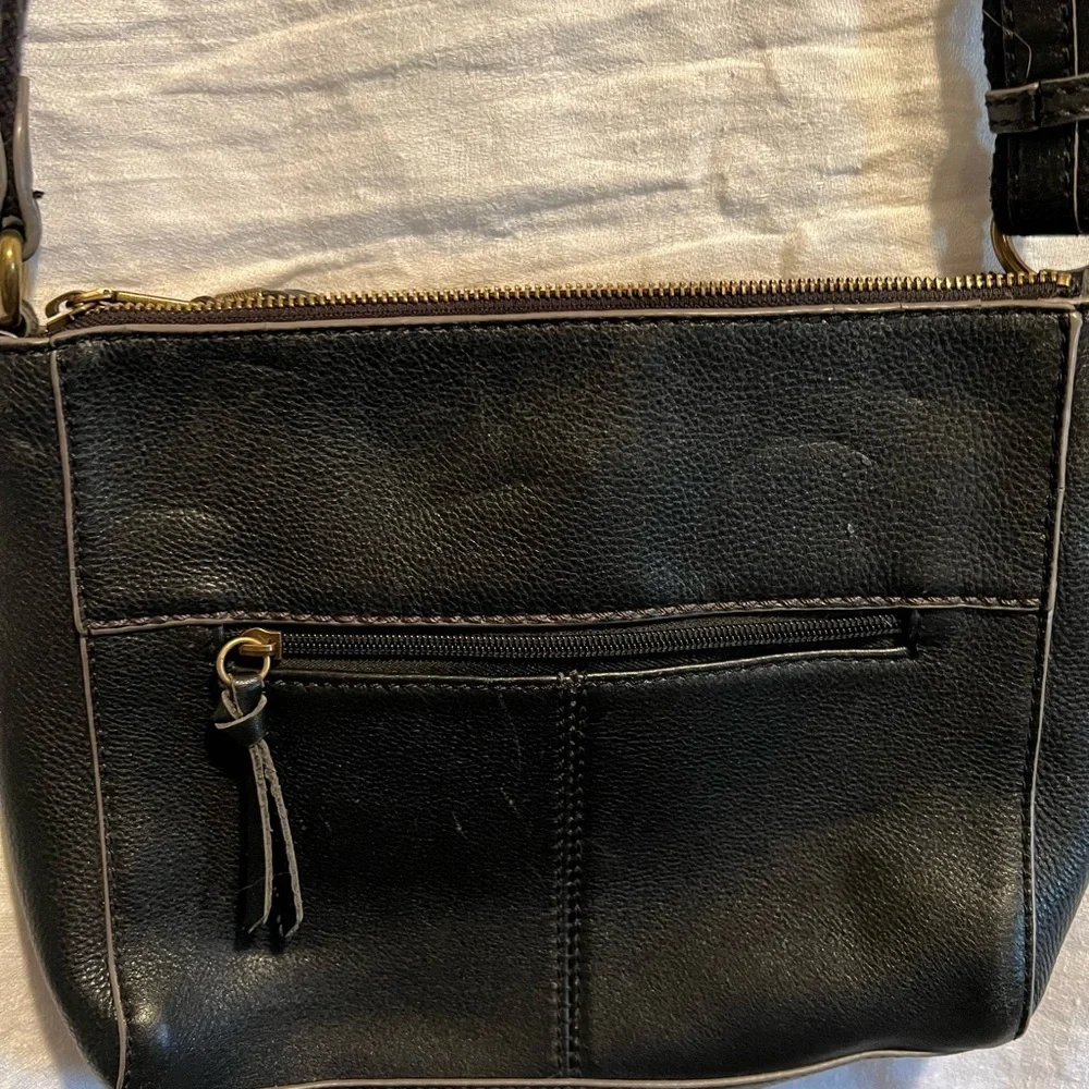 The Sak Black Leather Crossbody Bag. Work or fun.